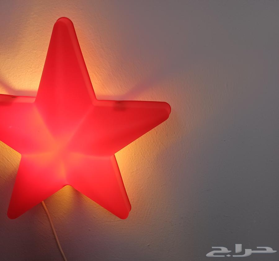 A toy and a lamp from Home Center..64400563520129114