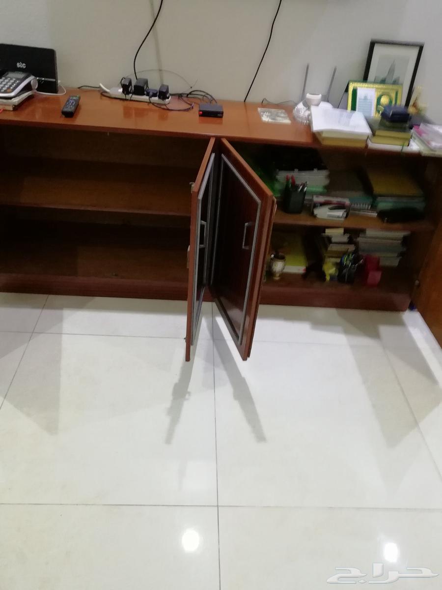 مكتبه مستعمله للبيع64397478611714113