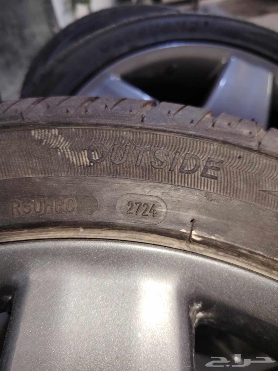 جنوط لكزس ls 430 أصليه نظيفة وعليها كفرات جديدة64540680482817110