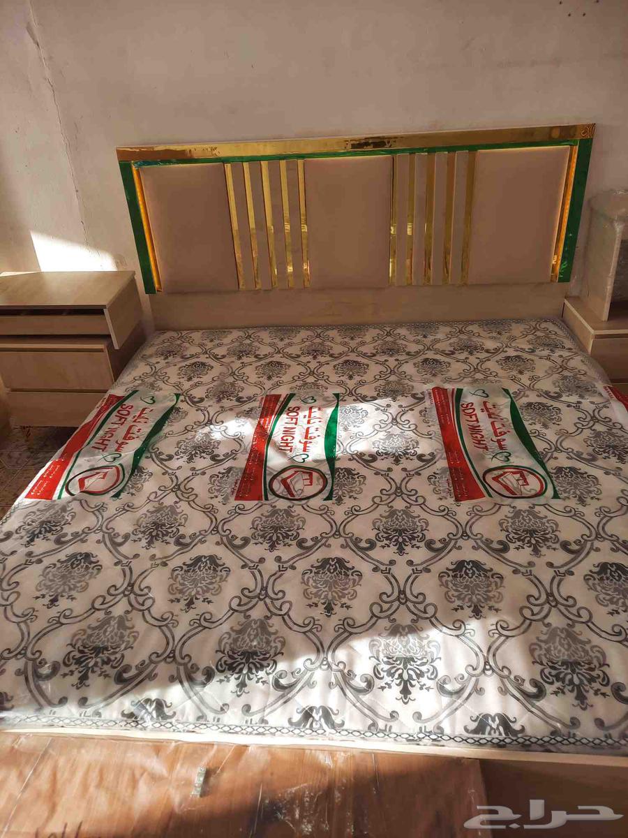 Carpenter for disassembling and assembling bedrooms, disassembling and assembling kitchens63617804075905111