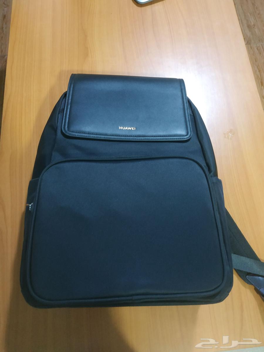 حقيبة ظهر هواوي كلاسيك اصلية لم تستخدم اطلاقا64397506275713110