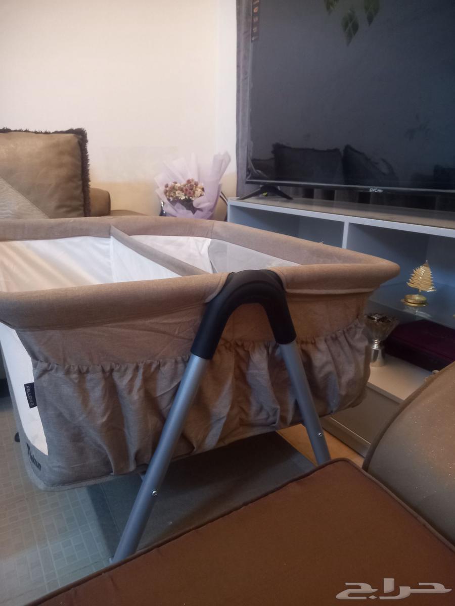 سرير توأم شبه جديد64392758963073111