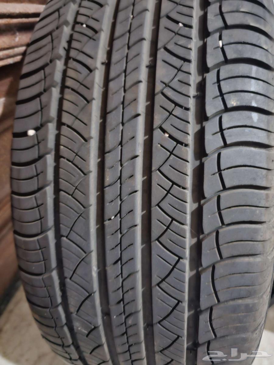 كفر ميشلان شبه جديد 245 45R2064538499469186113