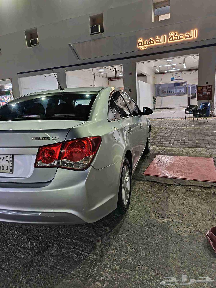 سيارة للبيع64545331486210114