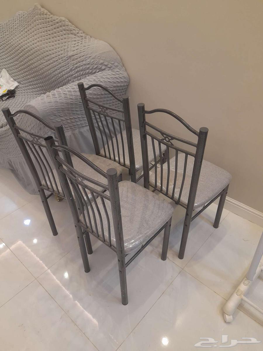 Dining table64393942776065111