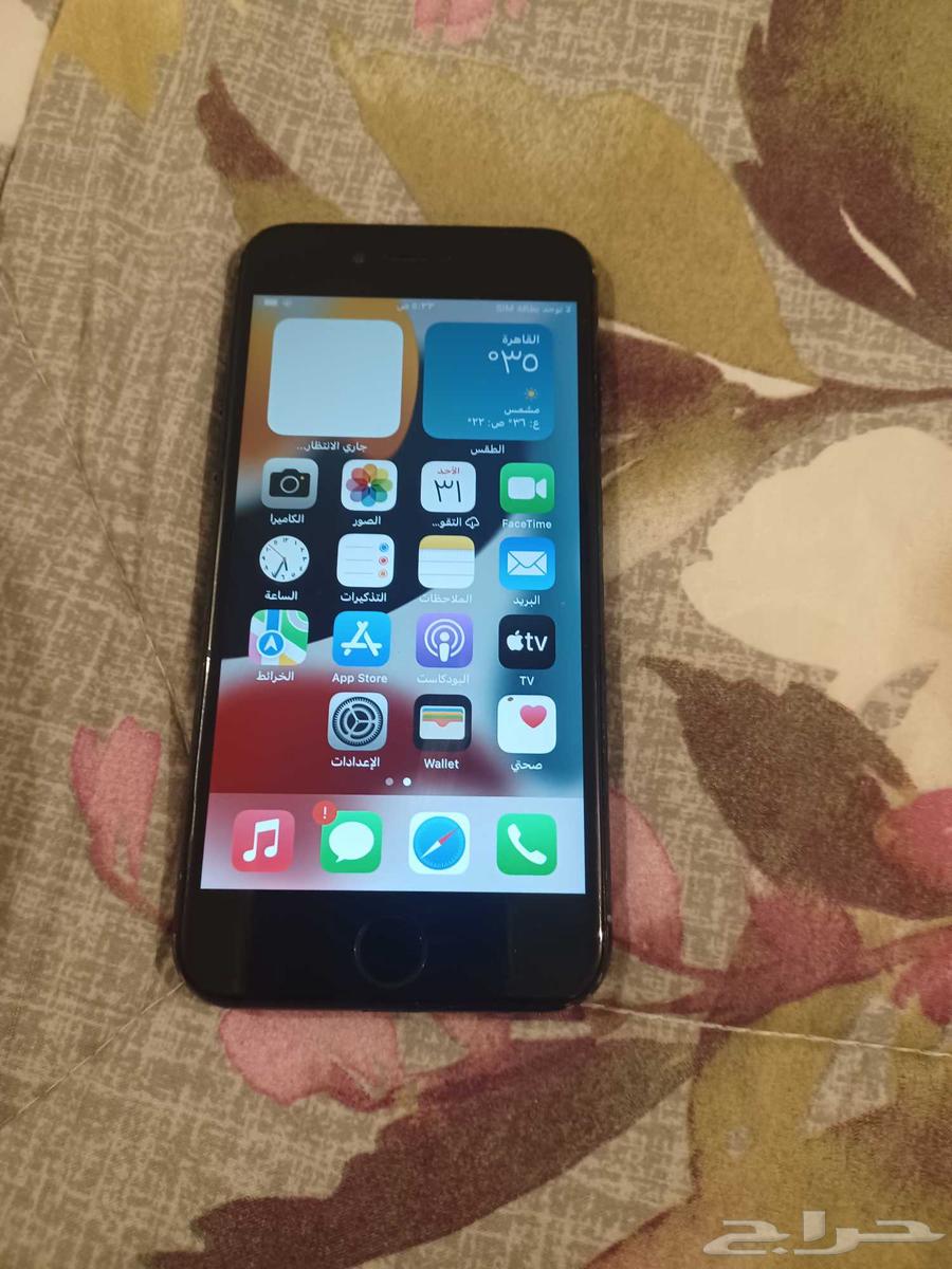 اثنين بلاك بيري واحد ايفون نوكيا ابو كشاف64394537188482112