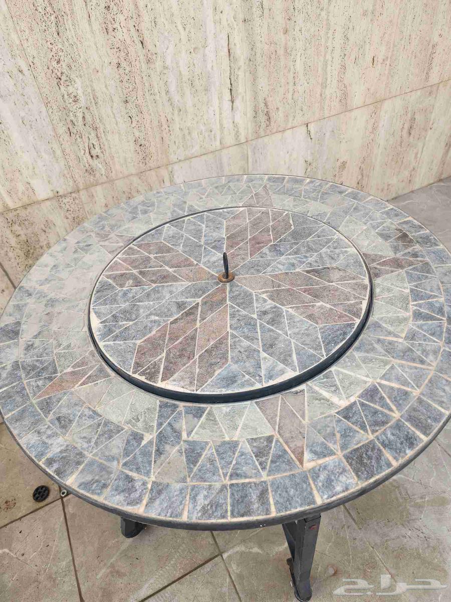 يوجد منقل أو راقية نار من ساكو متحركه بعجل بحالة ممتازه للبي64393128525697110