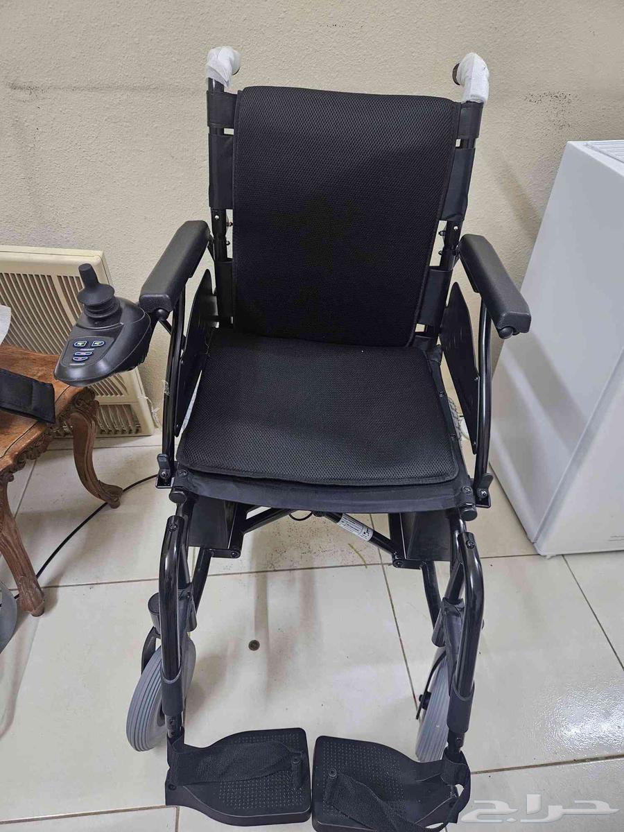 كرسي كهربائي لذوي الاحتياجات الخاصه وكبار السن64401050176770112