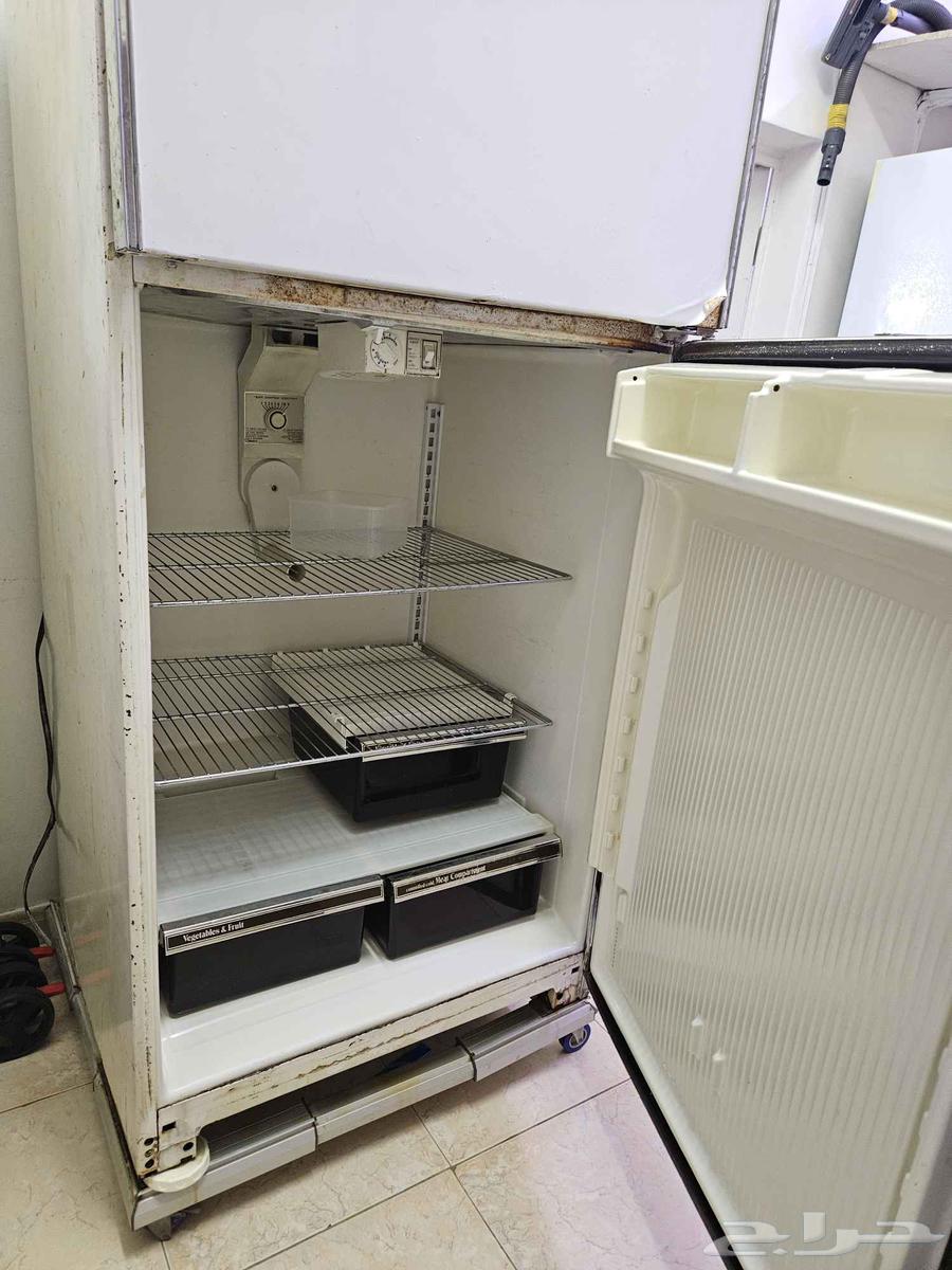 Kelvinator refrigerator needs a compressor64401035951747112