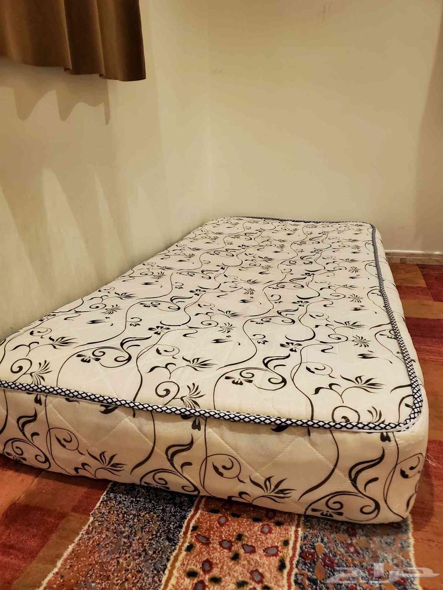 2 سرير مفرد مع مرتبة للبيع64393293920003112