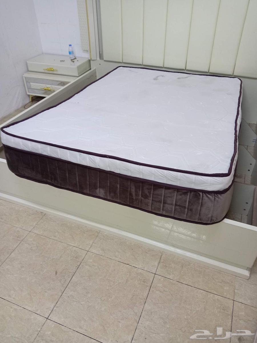مرتبه طبيه للبيع السبب أصغر من السرير64398089554819110