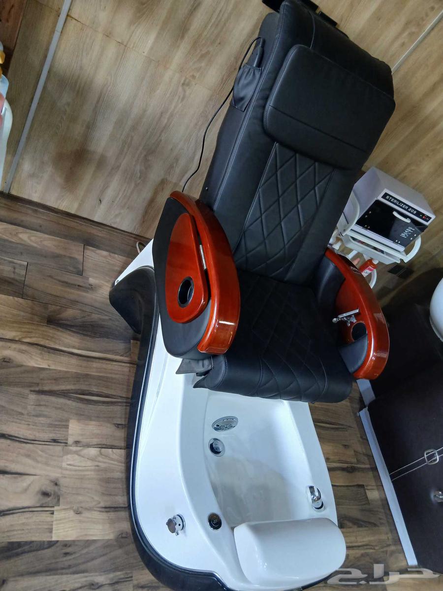 كرسي بدكير مع مساج جديد استخدام 3 شهور64398814159874111