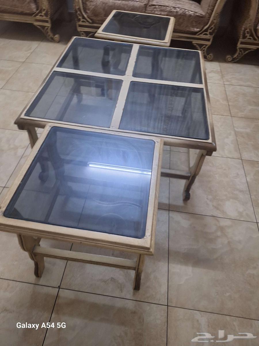 Salon with tables64394923734147111