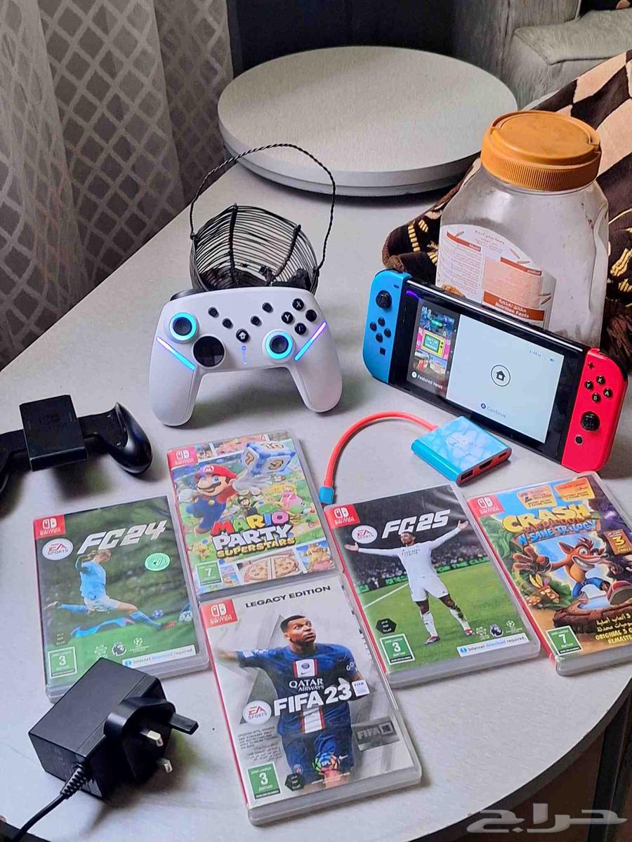 عرض خيالي جهاز نينتندو سويتش نظيف مرة ومعه كثييير ملحقات swi64394937510657110