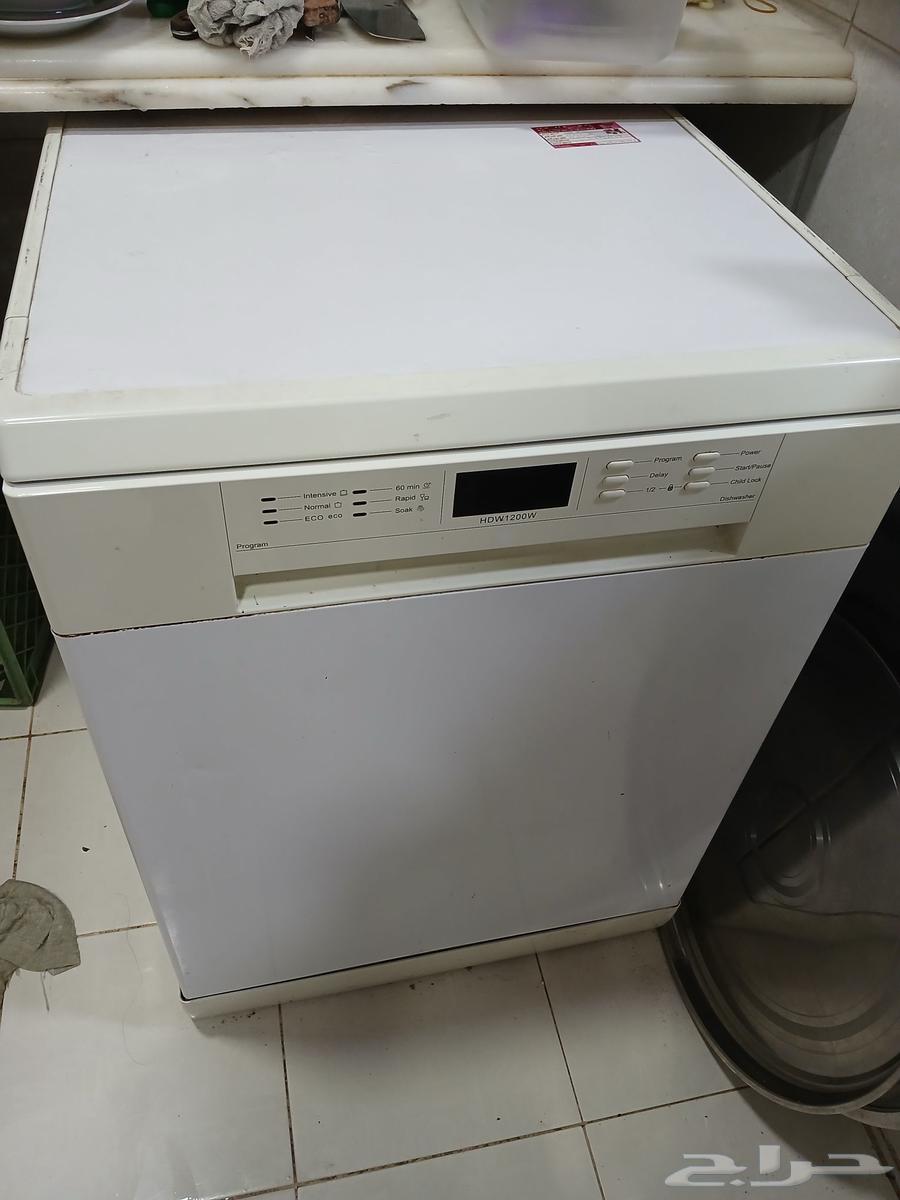 جلاية صحون نظيفة جدا64400758080898110