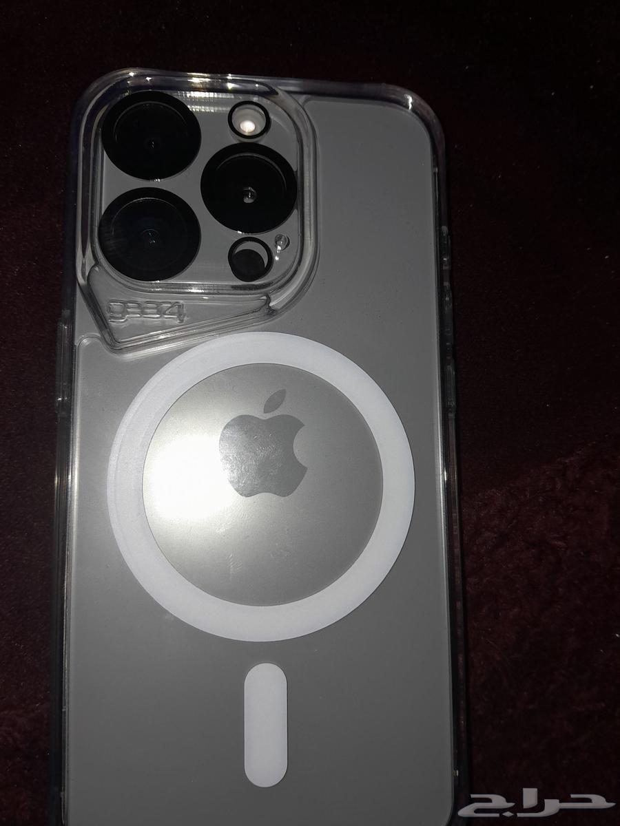 ايفون 15 برو الذاكره 128 البطاريه 8064394634603137110