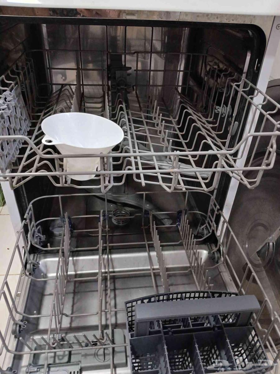 جلاية صحون نظيفة جدا64400758080898113