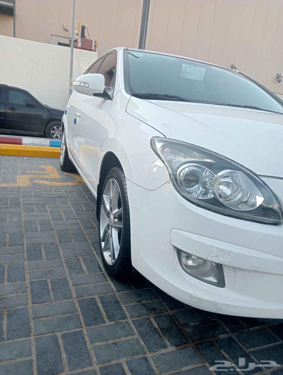 هيونداي اي ثري63618146557699111