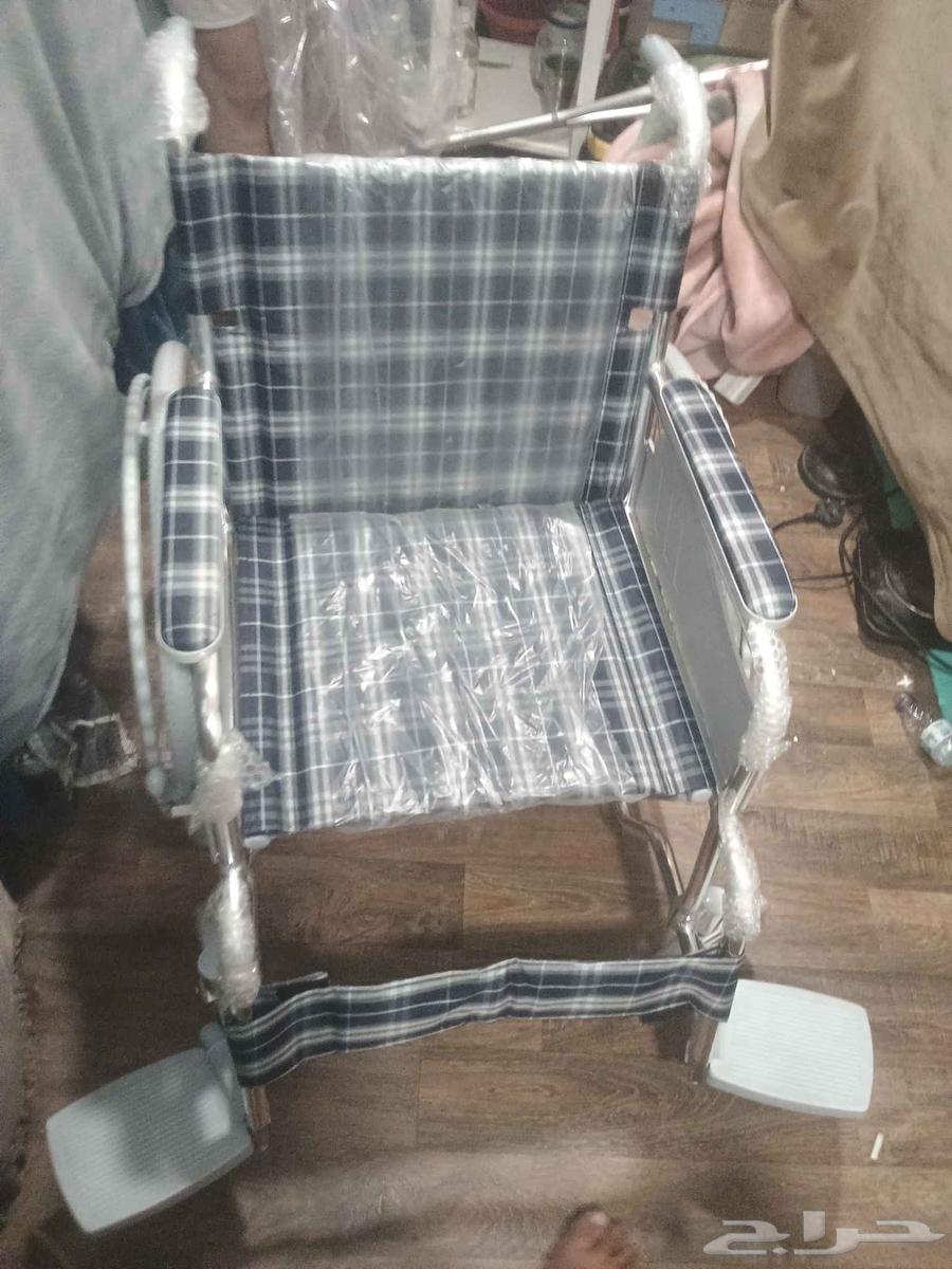 New medical cart, never used, with box, price 450 or 400 if negotiated64395978889985113