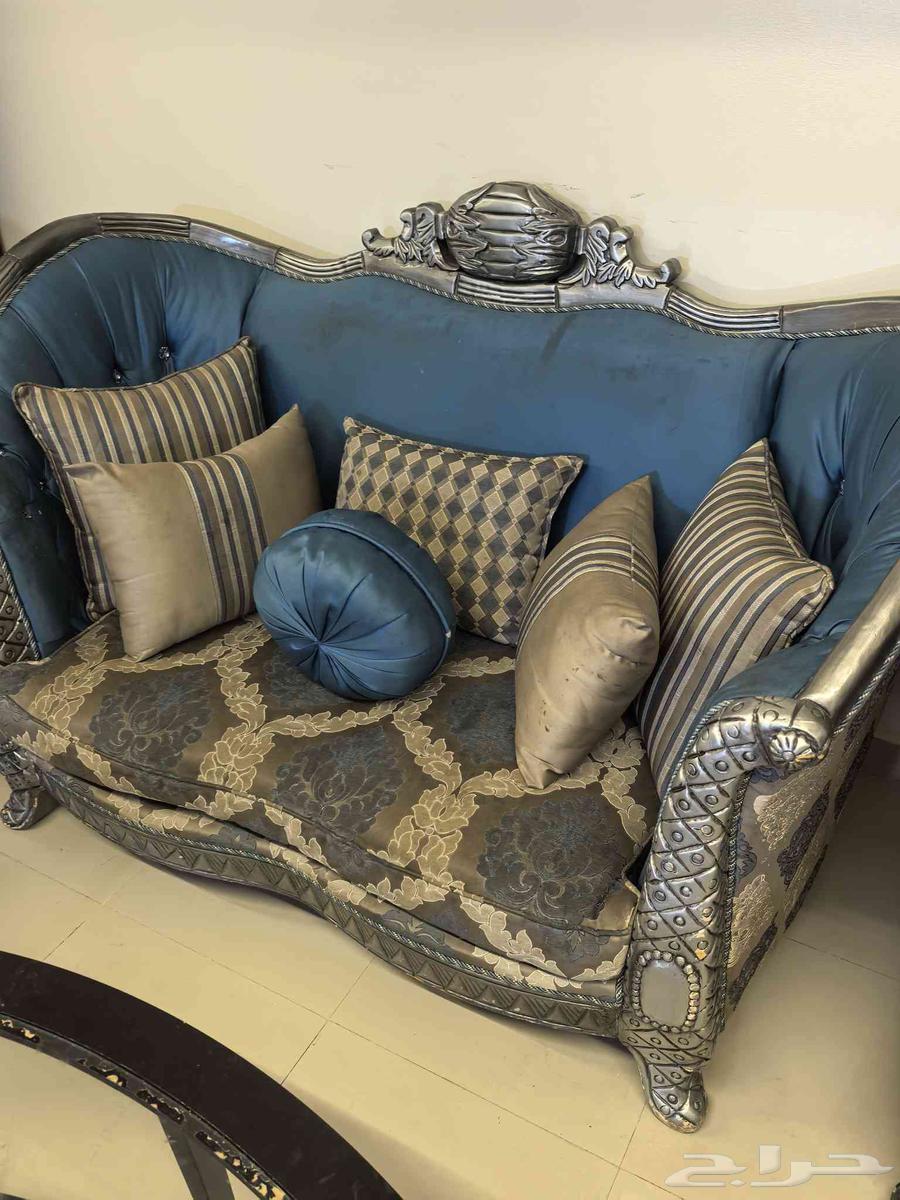 صاله ل11 شخص64399577491458112