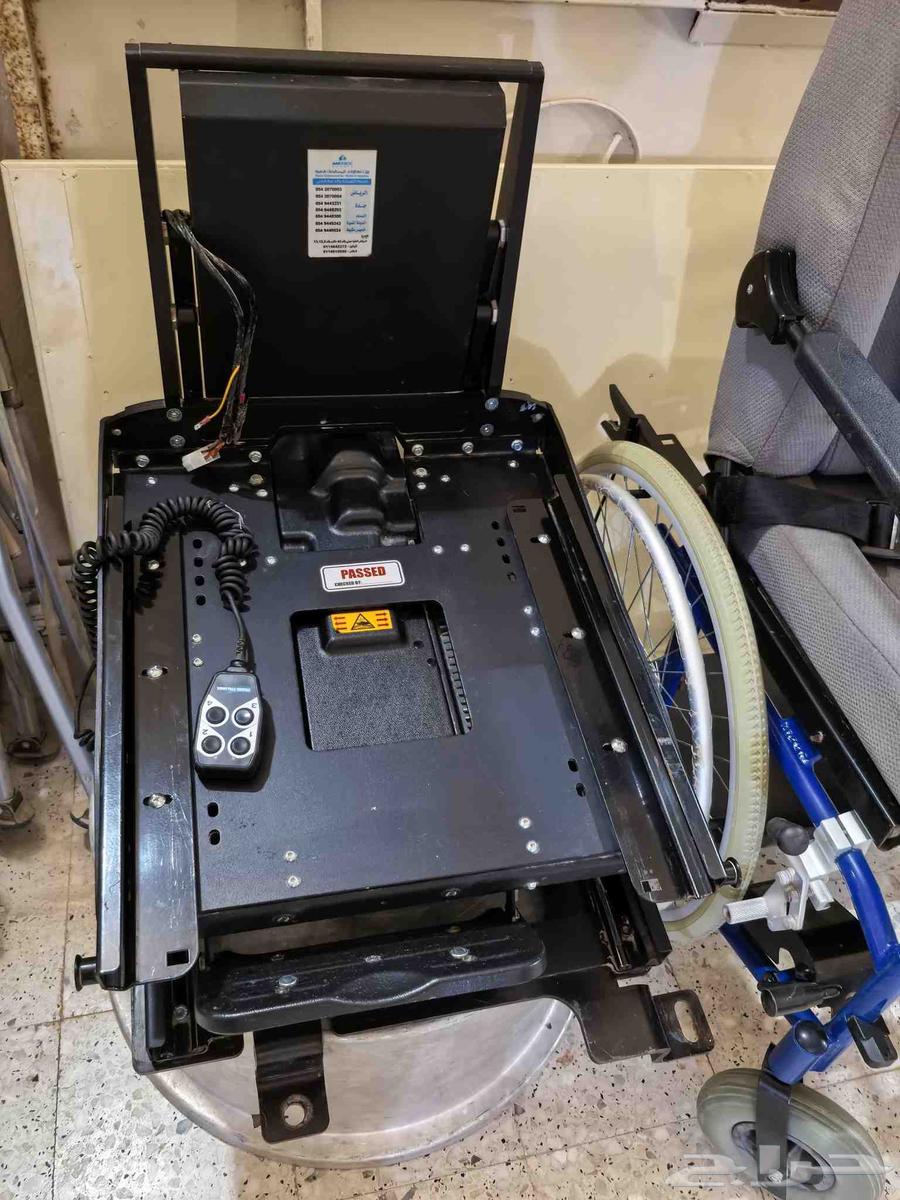 Automatic and self-controlled car seat for people of determination and elderly64400507518467110