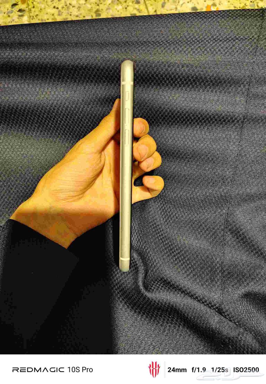 iPhone XR64395643571201112