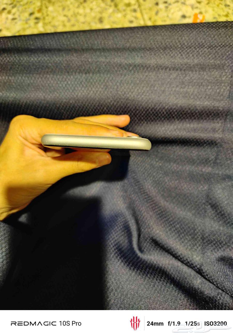 iPhone XR64395643571201114