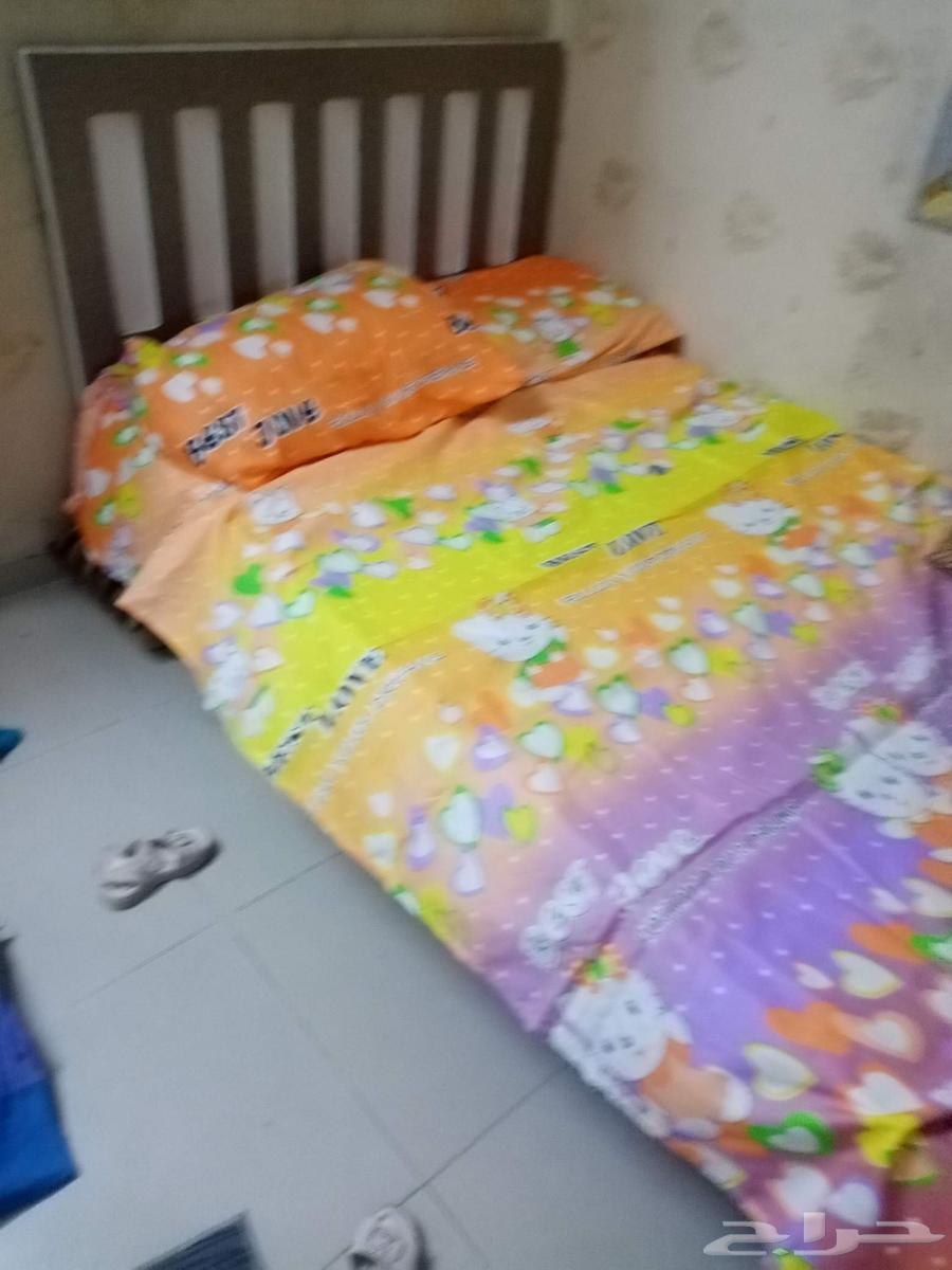 دولاب ملابس وسرير 500 ريال64401216441473110