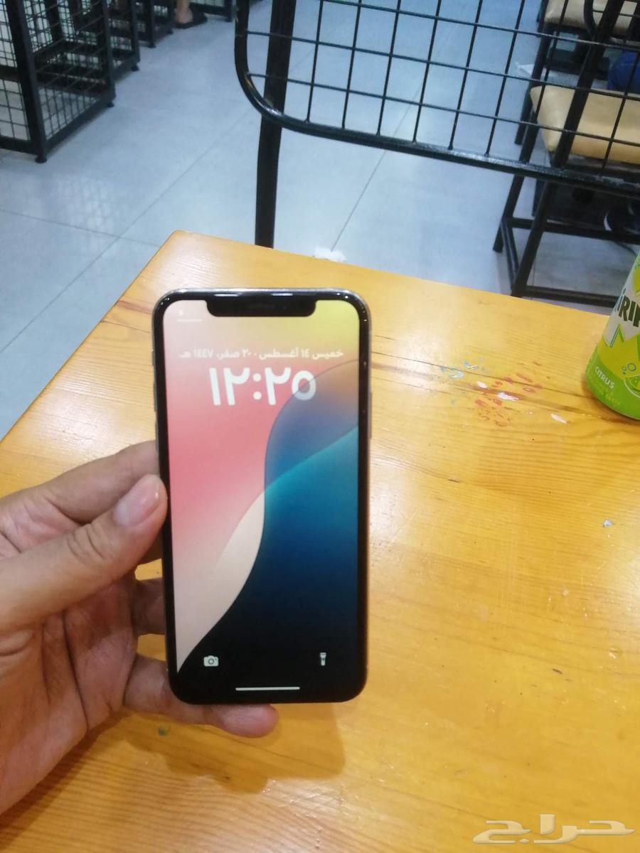 Used iPhone XS in very clean condition, never broken and no scratches on the screen, like new64395379244675113