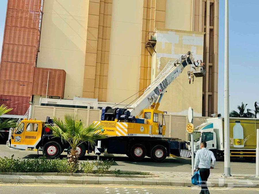 Crane rental crane in Jeddah internal work this is a mobile number 201864544284227202113