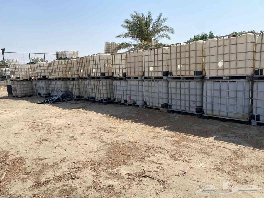 خزانات ماء بلاستيكية 1000 لتر64396171260162111