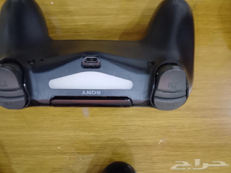 يدين سوني 4 نظيفه واصليه للبيع64399133696769112