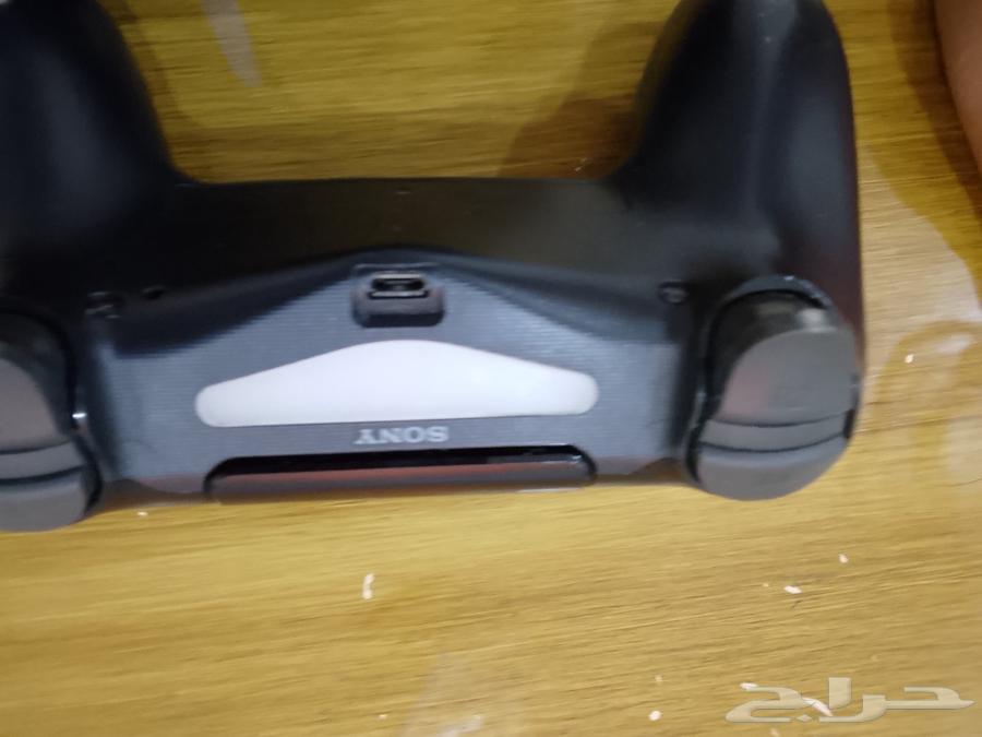 يدين سوني 4 نظيفه واصليه للبيع64399133696769113