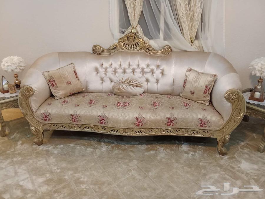 كنب مستعمل بس نضييف خمس قطع ثلاث طوال و مقعدين64393073001858114