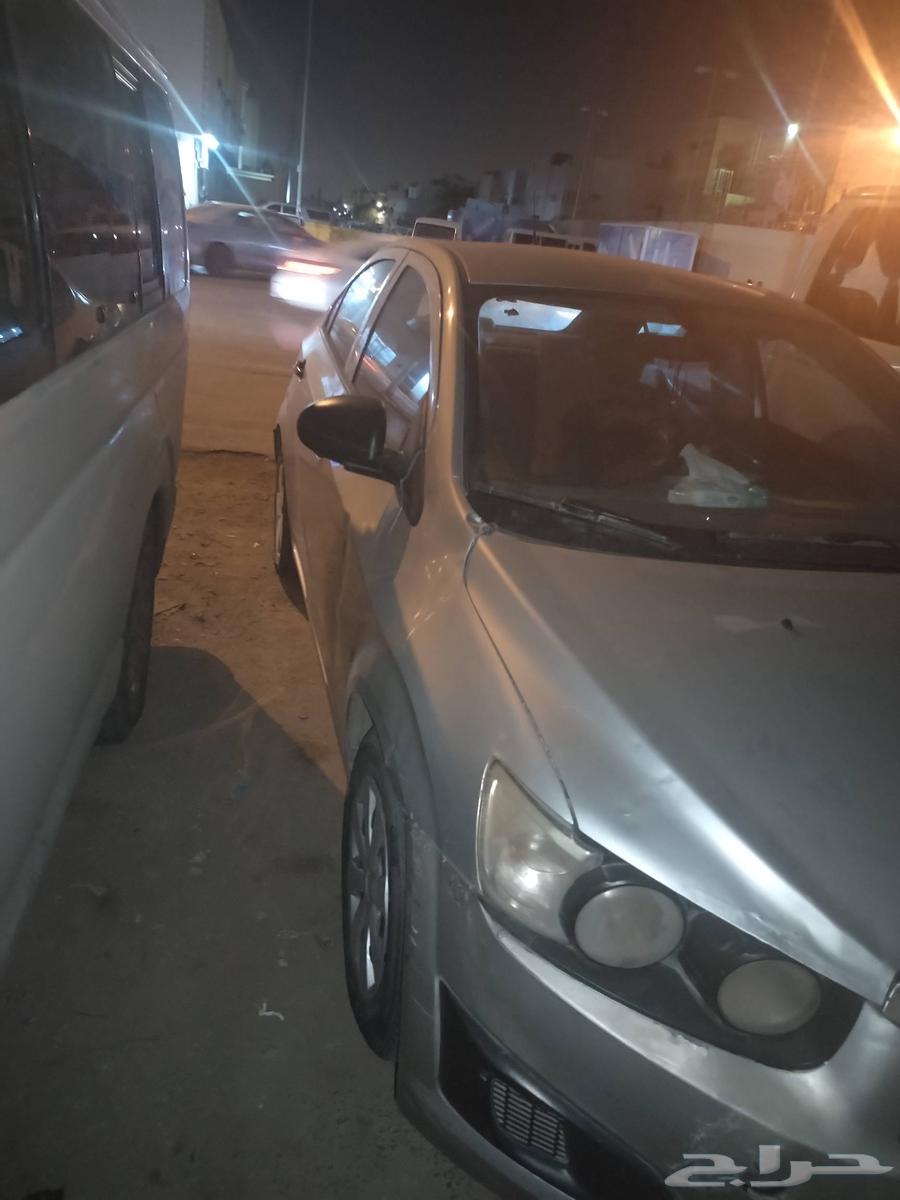 2012 Sonic car with imported engine, manual transmission, excellent63618145654018112