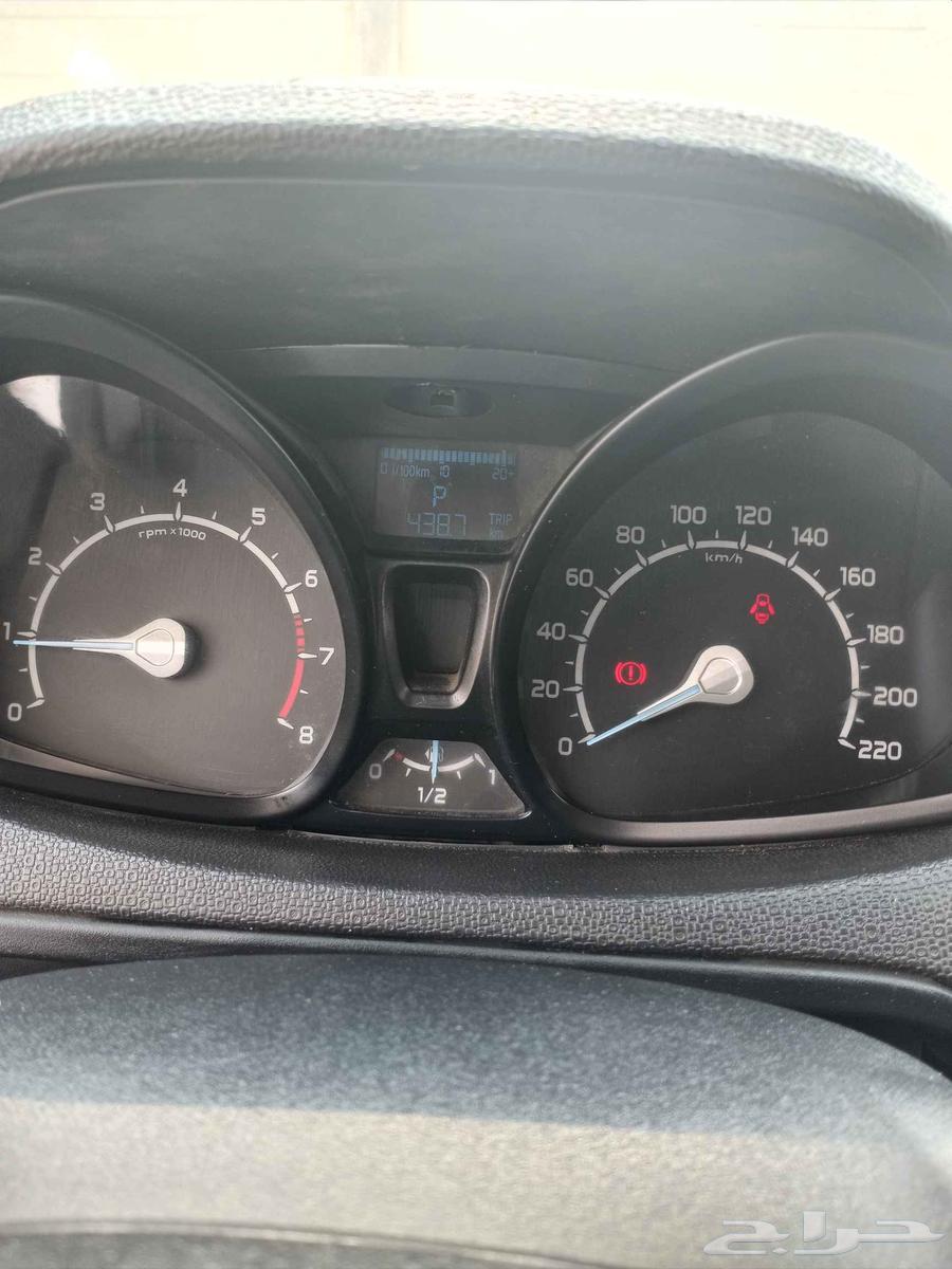 Ford EcoSport 201663618146937986114
