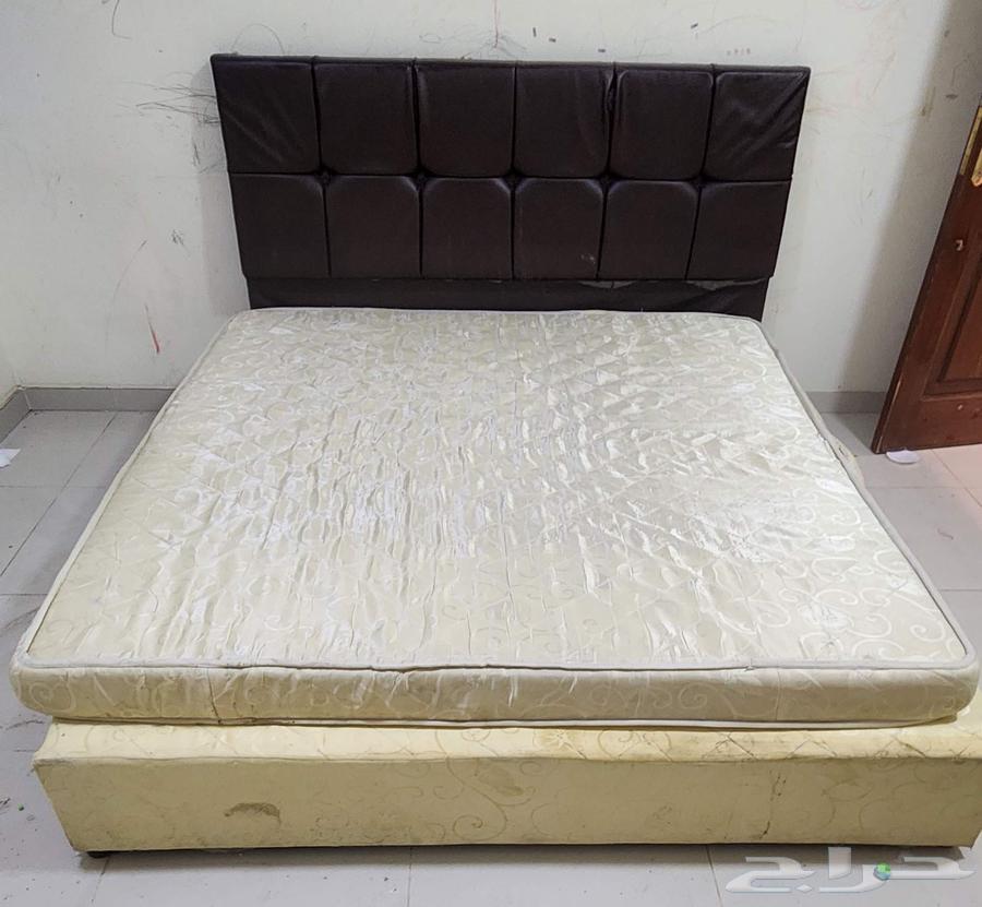 أغراض للبيع بحالة جيدة64400618867715112