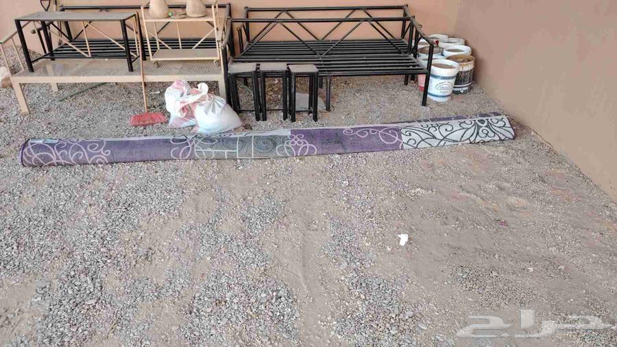 Hello and God's mercy and blessings, we have used middle-class carpets available64400994642435112