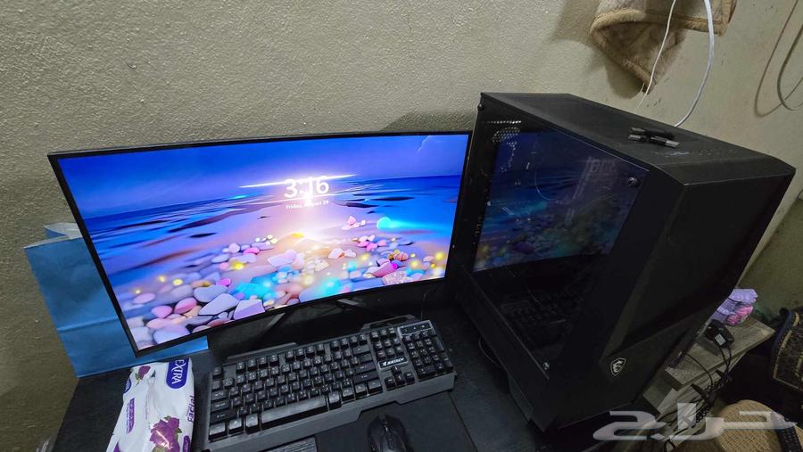 PC gaming setup64400023303939111