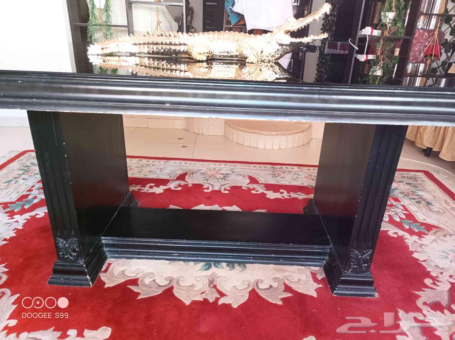 Dining table with walnut buffet (Italian antique style) for 6 people64399452598402112