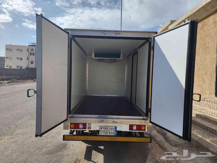 للبيع فان بضاعه فكتوري ثلاجه موديل 202564543308995715114