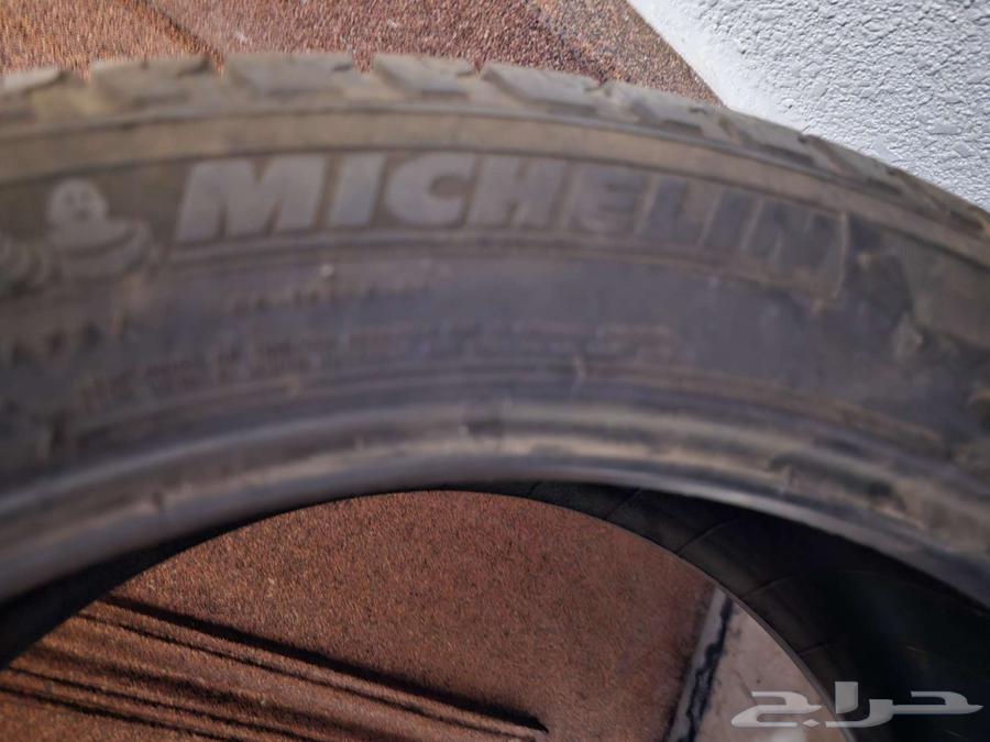 كفر ميشلان شبه جديد 245 45R2064538499469186111