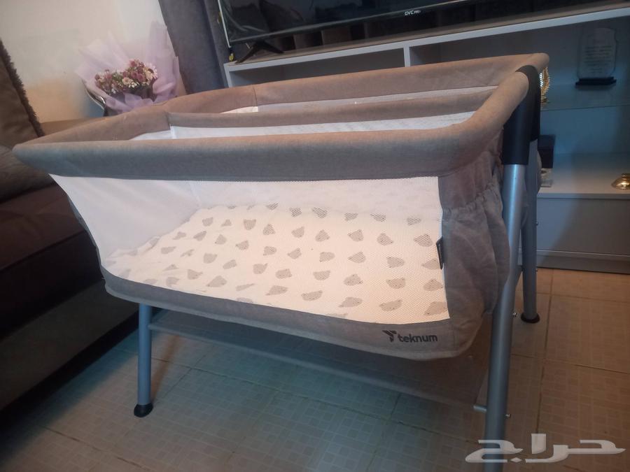 سرير توأم شبه جديد64392758963073110