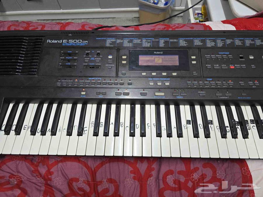 اورغ رولاند E500 للبيع64393224892163110