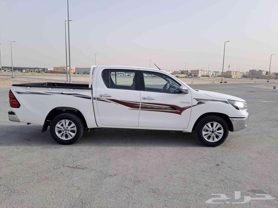 تويوتا هايلوكس قير اتوماتيك 201864541977385859111