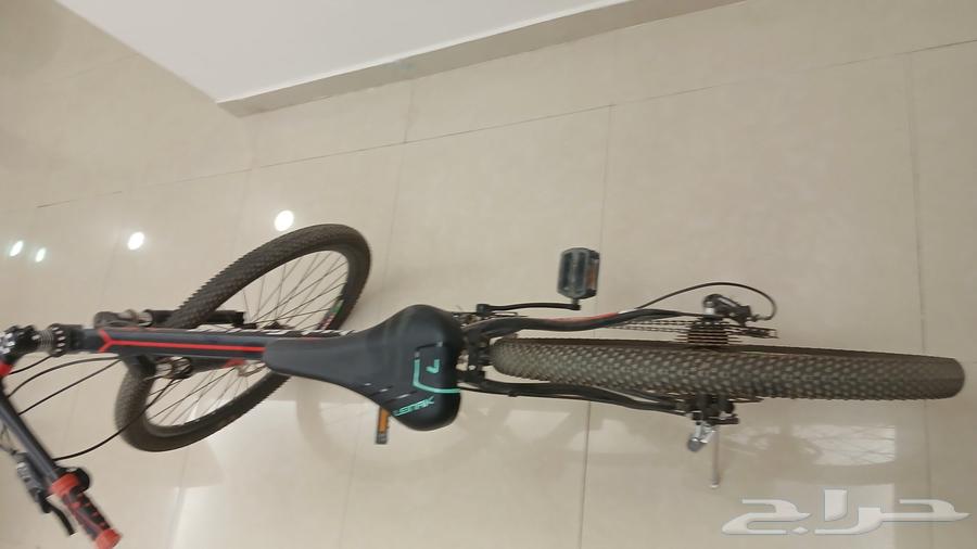 دراجة 26 بوصة. تم تغيير الإطارات للتو بإطارات جديدة64397575739010113