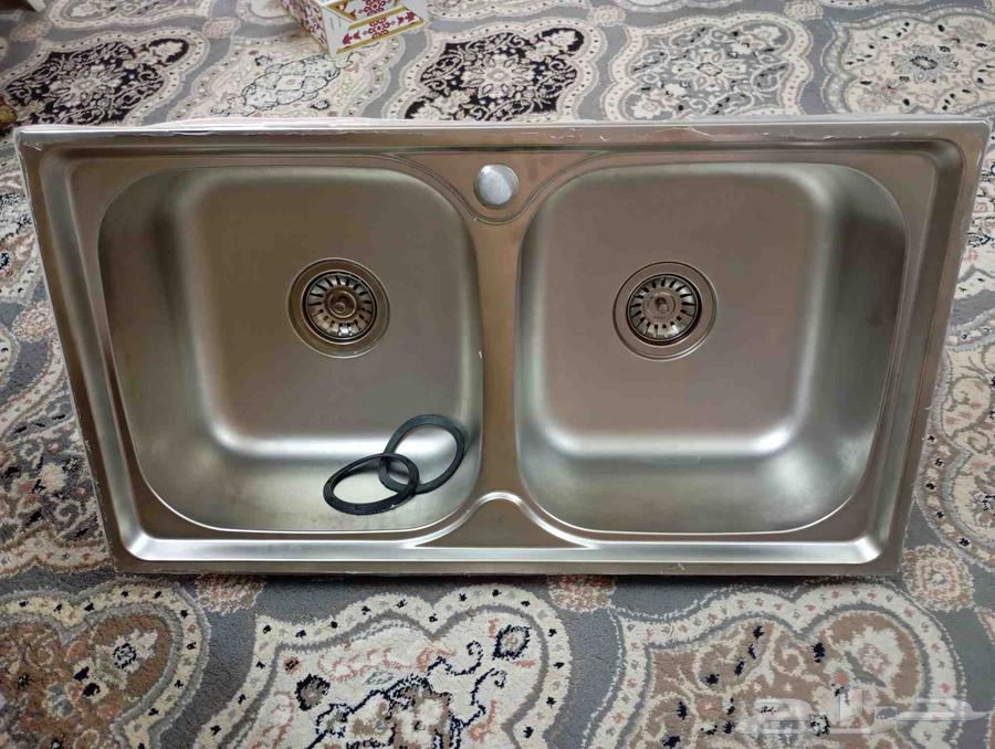 مغسلة مطبخ مع البلاط جديد 200 ريال64390898038786112