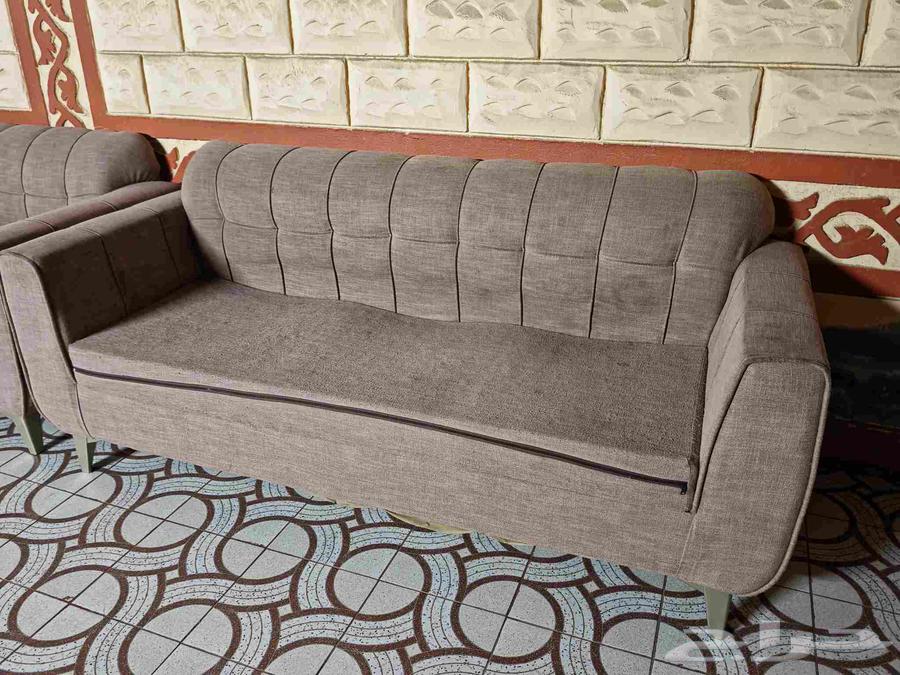 Old sofa for those in need64400384276225110