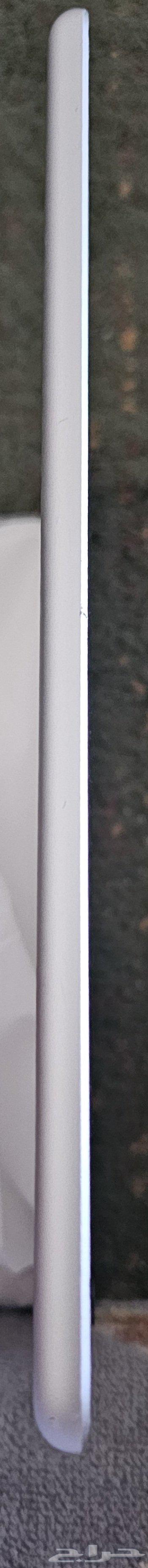 للبيع ايباد الجيل السادس تم تغيرر الشاشه الخارجية الباقي ك64397700776323112