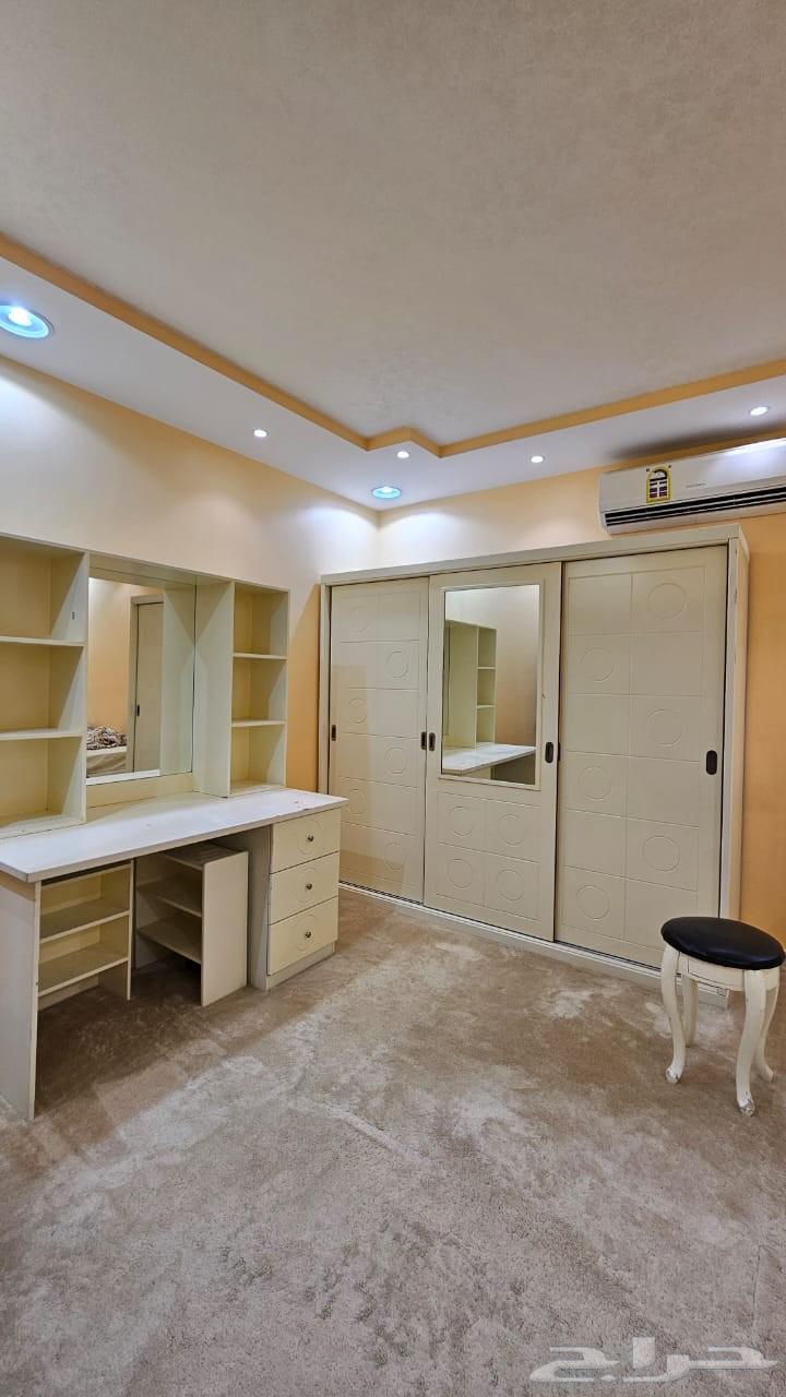 اثاث غرفة لشخصين للبيع64396240442370110